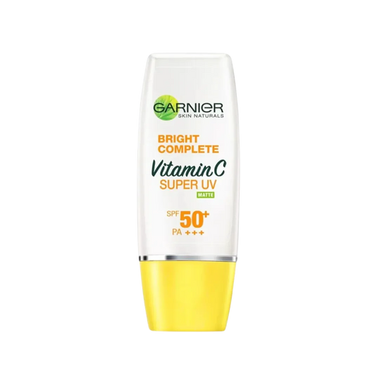 GARNIER Skin Naturals Bright Complete Vitamin C Super UV Matte SPF 50
