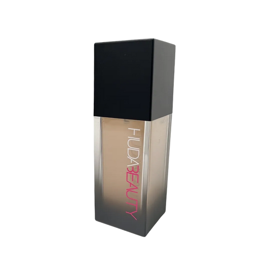 Huda Beauty #Faux Foundation