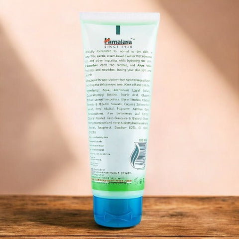 HIMALAYA Moisturizing Aloe Vera Face Wash Normal to Dry Skin Aloe + Cucumber