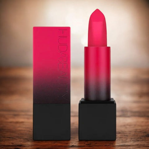 HUDA beauty power bullet matte lipstick