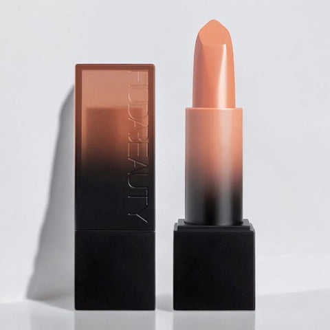 HUDA beauty power bullet matte lipstick