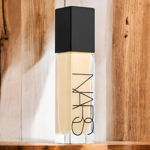 NARS Natural Radiant Longwear Foundation Light